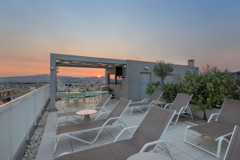 Casual Kubic Athens Hotel